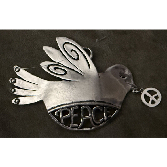 Basic Spirit Solid Pewter Peace Sign Dove Birds In Flight Ornament Christmas EUC - Picture 1 of 6